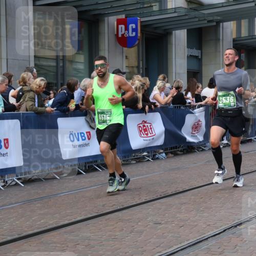 13.09.2026 - 21. swb-Marathon Bremen Strokosch-Dieckow http://msf.ph/oto/10313644 13.09.2026 13:15:27 Ziel 982, 1033, 1445, 2733, 3119, 3346, 3422, 3536, 3689, 3836, 3991, 4212, 4573, 4653, 5474, 5533, 5588, 5913, 6162, 6481, 6515, 7203, 7992, 9029, 9122, 9391, 9475, 9777, 13149, 13249, 1664, 3357, 3743, 4111, 4382, 4646, 4663, 4992, 5003, 5149, 5385, 6011, 6526, 6773, 6902, 7291, 7346, 7432, 7497, 7515, 7717, 7730, 7992, 8086, 8254, 8255, 9253, 9338, 9483, 13137, 13139 meine-sportfotos.de