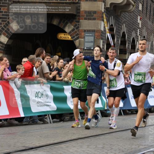 13.09.2026 - 21. swb-Marathon Bremen Strokosch-Dieckow http://msf.ph/oto/10313673 13.09.2026 13:05:24 Ziel 1336, 1822, 2297, 3196, 4729, 6708, 7102, 9495, 1301, 1562, 3242, 3271, 5199, 5725, 6579, 7141 meine-sportfotos.de