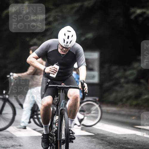 13.09.2026 - Stadtparktriathlon H.Heesch http://msf.ph/oto/10313755 13.09.2026 12:56:09 Radfahren 1191, 1200, 1234, 1291, 1297 meine-sportfotos.de