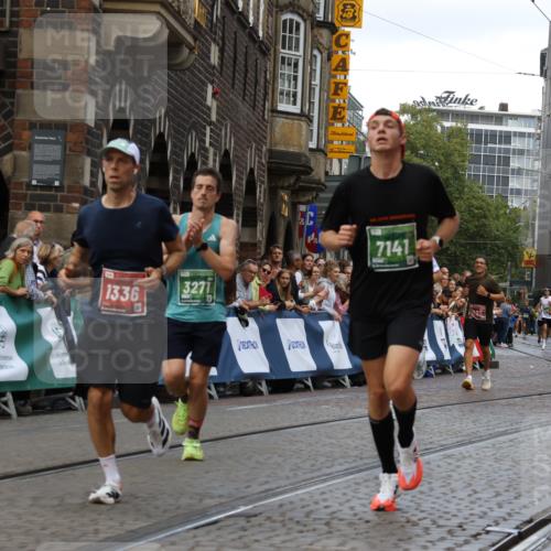 13.09.2026 - 21. swb-Marathon Bremen Strokosch-Dieckow http://msf.ph/oto/10313796 13.09.2026 13:05:28 Ziel 1336, 1822, 2297, 3196, 4025, 4729, 7102, 9273, 1301, 1562, 1879, 3242, 3271, 5199, 5725, 6579, 7141 meine-sportfotos.de