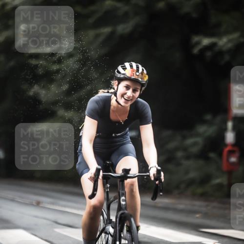 13.09.2026 - Stadtparktriathlon H.Heesch http://msf.ph/oto/10313806 13.09.2026 12:56:15 Radfahren 1154, 1191, 1260, 1268, 1297, 1426 meine-sportfotos.de