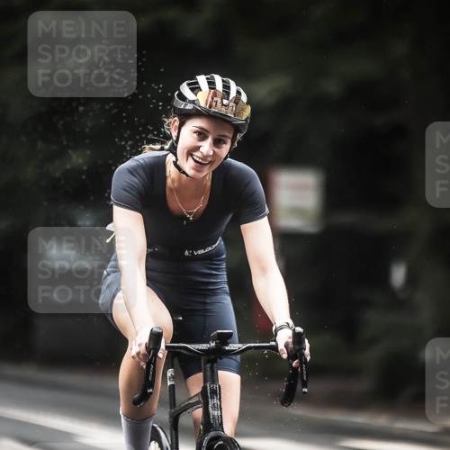 13.09.2026 - Stadtparktriathlon H.Heesch http://msf.ph/oto/10313819 13.09.2026 12:56:16 Radfahren 1154, 1191, 1260, 1268, 1426 meine-sportfotos.de