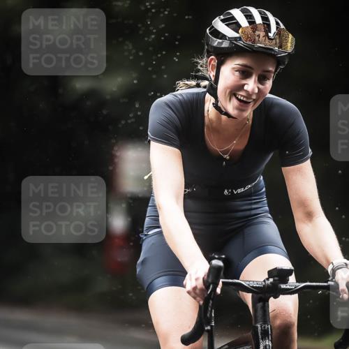 13.09.2026 - Stadtparktriathlon H.Heesch http://msf.ph/oto/10313830 13.09.2026 12:56:16 Radfahren 1154, 1191, 1260, 1268, 1426 meine-sportfotos.de