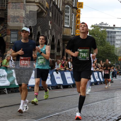 13.09.2026 - 21. swb-Marathon Bremen Strokosch-Dieckow http://msf.ph/oto/10313840 13.09.2026 13:05:28 Ziel 1336, 1822, 2297, 3196, 4025, 4729, 7102, 9273, 1301, 1562, 1879, 3242, 3271, 5199, 5725, 6579, 7141 meine-sportfotos.de