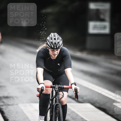 13.09.2026 - Stadtparktriathlon H.Heesch http://msf.ph/oto/10313885 13.09.2026 11:48:38 Radfahren 737, 741, 748, 757, 766, 774, 825, 884 meine-sportfotos.de