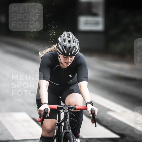 13.09.2026 - Stadtparktriathlon H.Heesch http://msf.ph/oto/10313894 13.09.2026 11:48:38 Radfahren 737, 741, 748, 757, 766, 774, 825, 884 meine-sportfotos.de