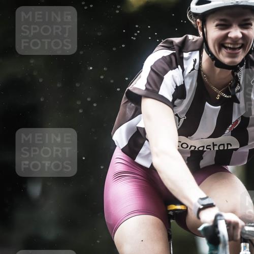 13.09.2026 - Stadtparktriathlon H.Heesch http://msf.ph/oto/10313968 13.09.2026 12:56:28 Radfahren 1156, 1164, 1192, 1202, 1208, 1275, 1366 meine-sportfotos.de