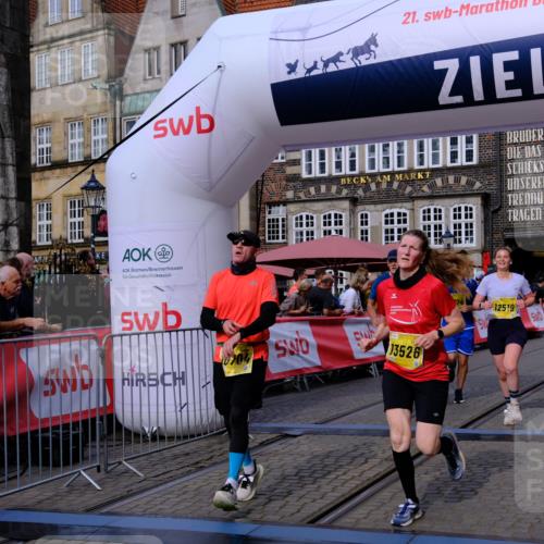 13.09.2026 - 21. swb-Marathon Bremen Tim E. http://msf.ph/oto/10313982 13.09.2026 10:54:56 Ziel 10067, 10146, 10410, 10589, 10608, 10704, 10765, 11039, 11040, 11174, 11389, 11569, 11593, 11874, 12038, 12265, 12467, 12519, 12800, 13526 meine-sportfotos.de
