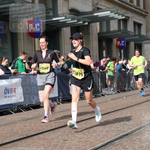 13.09.2026 - 21. swb-Marathon Bremen Strokosch-Dieckow http://msf.ph/oto/10313990 13.09.2026 10:56:24 Ziel 10240, 10356, 10372, 10486, 10540, 10610, 10721, 10771, 10824, 10888, 10936, 11064, 11069, 11349, 11407, 11474, 11601, 11855, 11871, 11872, 11911, 11996, 12284, 12434, 12543, 10184, 10211, 10246, 10322, 10365, 10443, 10670, 10675, 10699, 10844, 10949, 10957, 10960, 11219, 11256, 11280, 11317, 11570, 11693, 11782, 11795, 11844, 11855, 12452, 12476 meine-sportfotos.de