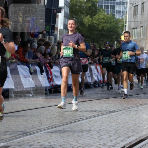 13.09.2026 - 21. swb-Marathon Bremen Strokosch-Dieckow http://msf.ph/oto/10314027 13.09.2026 13:24:20 Ziel 102, 342, 909, 1199, 2210, 2370, 2517, 2967, 3044, 3372, 4671, 5104, 5146, 5257, 5397, 5623, 6105, 6772, 7094, 7105, 7357, 7475, 7761, 8051, 8052, 8179, 10059, 10115, 13007, 13197, 13219, 789, 790, 1582, 3375, 3524, 3994, 4000, 5572, 5668, 5669, 5929, 5953, 6080, 7156, 7568, 8310, 8784, 8881, 9264, 9573, 9676, 10069, 10071 meine-sportfotos.de