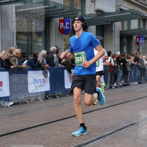 13.09.2026 - 21. swb-Marathon Bremen Strokosch-Dieckow http://msf.ph/oto/10314028 13.09.2026 13:15:35 Ziel 145, 982, 1033, 1955, 2623, 2733, 3119, 3149, 3422, 3536, 3689, 3836, 3991, 4128, 4573, 4823, 5430, 5474, 5533, 5588, 5913, 6481, 6515, 7307, 7413, 8487, 9122, 9278, 13149, 13249, 1033, 1445, 3346, 3743, 4111, 4212, 4646, 4653, 4663, 6011, 6162, 6526, 7203, 7291, 7346, 7717, 7730, 7992, 8086, 8254, 8255, 9029, 9391, 9475, 9777 meine-sportfotos.de