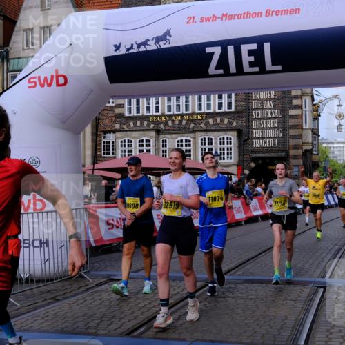 13.09.2026 - 21. swb-Marathon Bremen Tim E. http://msf.ph/oto/10314043 13.09.2026 10:54:58 Ziel 10146, 10410, 10589, 10608, 10704, 10765, 11039, 11040, 11174, 11389, 11569, 11874, 12038, 12467, 12519, 12800, 13526 meine-sportfotos.de