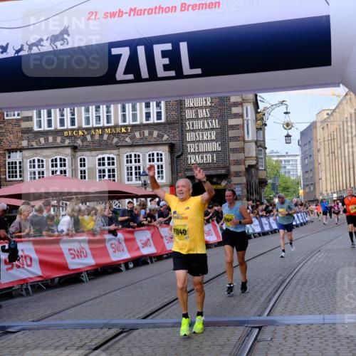 13.09.2026 - 21. swb-Marathon Bremen Tim E. http://msf.ph/oto/10314089 13.09.2026 10:55:00 Ziel 10589, 10608, 10704, 11040, 11174, 11389, 11569, 11874, 12038, 12519, 12800, 13526 meine-sportfotos.de