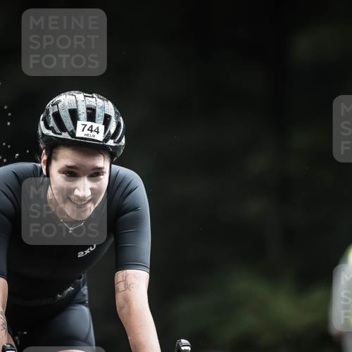 13.09.2026 - Stadtparktriathlon H.Heesch http://msf.ph/oto/10314097 13.09.2026 11:49:09 Radfahren 743, 744, 862, 892, 899, 927 meine-sportfotos.de