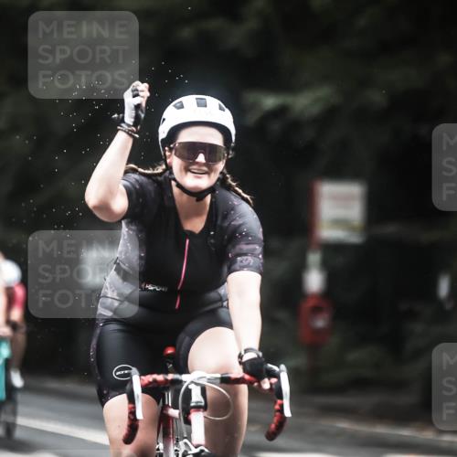 13.09.2026 - Stadtparktriathlon H.Heesch http://msf.ph/oto/10314099 13.09.2026 12:56:35 Radfahren 1123, 1156, 1164, 1202, 1208, 1253, 1271, 1366, 1389, 1427 meine-sportfotos.de