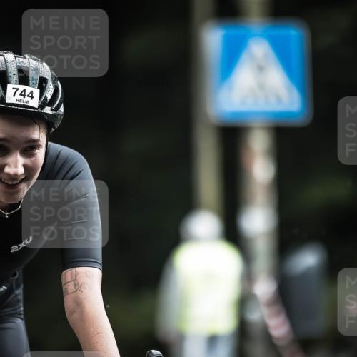 13.09.2026 - Stadtparktriathlon H.Heesch http://msf.ph/oto/10314107 13.09.2026 11:49:09 Radfahren 743, 744, 862, 892, 899, 927 meine-sportfotos.de