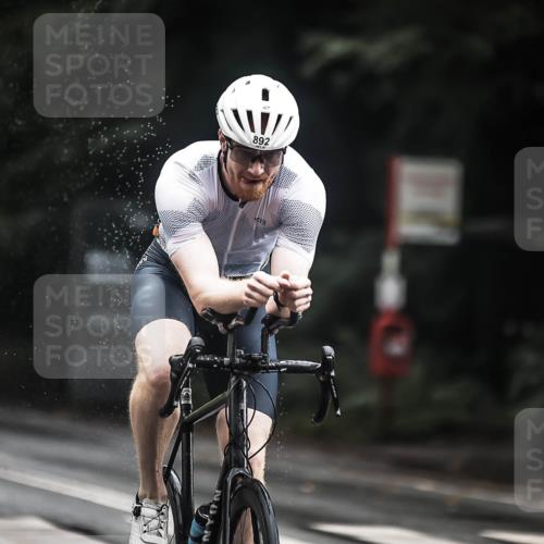 13.09.2026 - Stadtparktriathlon H.Heesch http://msf.ph/oto/10314140 13.09.2026 11:49:14 Radfahren 744, 892 meine-sportfotos.de