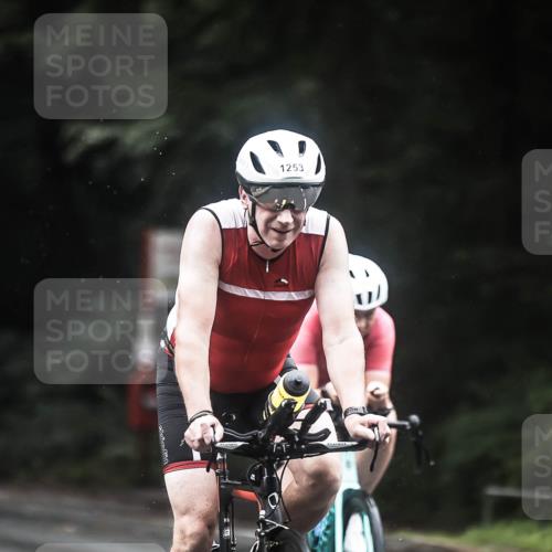13.09.2026 - Stadtparktriathlon H.Heesch http://msf.ph/oto/10314143 13.09.2026 12:56:37 Radfahren 1123, 1156, 1164, 1202, 1241, 1253, 1271, 1389, 1427 meine-sportfotos.de