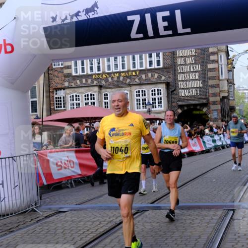 13.09.2026 - 21. swb-Marathon Bremen Tim E. http://msf.ph/oto/10314172 13.09.2026 10:55:01 Ziel 10589, 10608, 10704, 11040, 11174, 11389, 11569, 11874, 12038, 12519, 12800, 13526 meine-sportfotos.de