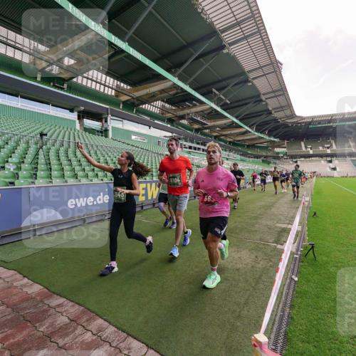 13.09.2026 - 21. swb-Marathon Bremen Michael Burmester http://msf.ph/oto/10314184 13.09.2026 13:09:30 Laufen im Stadion 164, 383, 391, 448, 532, 549, 551, 563, 625, 813, 869, 884, 898, 1025, 1072, 1124, 1150, 1180, 1285, 1289, 1398, 1559, 1688, 1855, 1867, 1880, 1899, 2041, 2208, 2229, 2232, 2243, 2268, 2366, 2380, 2413, 2429, 2441, 2467, 2471, 2525, 2530, 2553, 2573, 2594, 2635, 2692, 2714, 2717, 2727, 2782, 2785, 2823, 2841, 2897, 2920, 2930, 2931, 2941, 3032, 3063, 3086, 3291, 3316, 3327, 3333, 3398, 3437, 3707, 3769, 3857, 109 meine-sportfotos.de