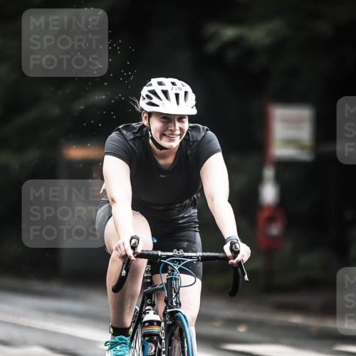 13.09.2026 - Stadtparktriathlon H.Heesch http://msf.ph/oto/10314201 13.09.2026 11:49:21 Radfahren 732, 770, 879 meine-sportfotos.de