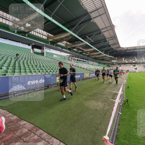 13.09.2026 - 21. swb-Marathon Bremen Michael Burmester http://msf.ph/oto/10314206 13.09.2026 13:09:32 Laufen im Stadion 164, 383, 391, 448, 532, 549, 551, 563, 625, 813, 869, 884, 898, 1025, 1072, 1124, 1150, 1180, 1285, 1289, 1398, 1559, 1688, 1855, 1867, 1880, 1899, 2041, 2208, 2229, 2232, 2243, 2268, 2380, 2413, 2429, 2441, 2467, 2471, 2525, 2530, 2553, 2573, 2594, 2635, 2692, 2714, 2717, 2727, 2785, 2823, 2841, 2897, 2920, 2930, 2931, 2941, 3032, 3063, 3086, 3291, 3316, 3327, 3333, 3398, 3437, 3707, 3769, 3857, 109 meine-sportfotos.de