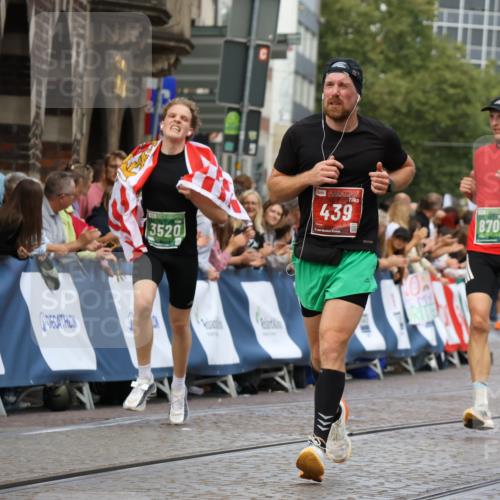 13.09.2026 - 21. swb-Marathon Bremen Strokosch-Dieckow http://msf.ph/oto/10314207 13.09.2026 13:05:46 Ziel 439, 3242, 3271, 3365, 4025, 5092, 5199, 5725, 6579, 7141, 9273, 1745, 3520, 4157, 4712, 5803, 6058, 7399, 8334, 8706, 8877, 8983, 9010, 9918 meine-sportfotos.de