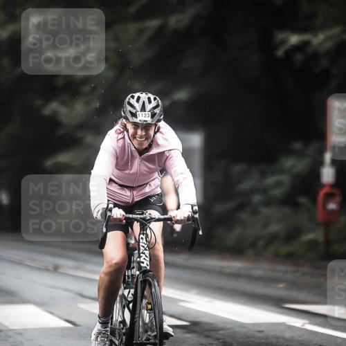 13.09.2026 - Stadtparktriathlon H.Heesch http://msf.ph/oto/10314211 13.09.2026 12:56:40 Radfahren 1105, 1123, 1156, 1176, 1241, 1253, 1271, 1389, 1427 meine-sportfotos.de