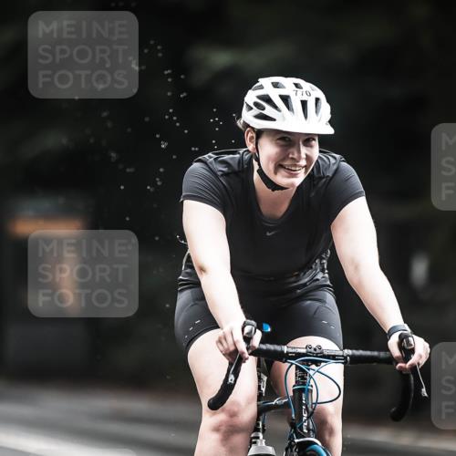 13.09.2026 - Stadtparktriathlon H.Heesch http://msf.ph/oto/10314216 13.09.2026 11:49:22 Radfahren 732, 770, 879 meine-sportfotos.de