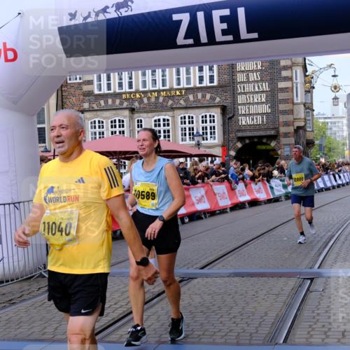 13.09.2026 - 21. swb-Marathon Bremen Tim E. http://msf.ph/oto/10314219 13.09.2026 10:55:02 Ziel 10589, 10608, 10704, 11040, 11174, 11389, 11569, 11874, 12038, 12519, 12800, 13526, 13592 meine-sportfotos.de