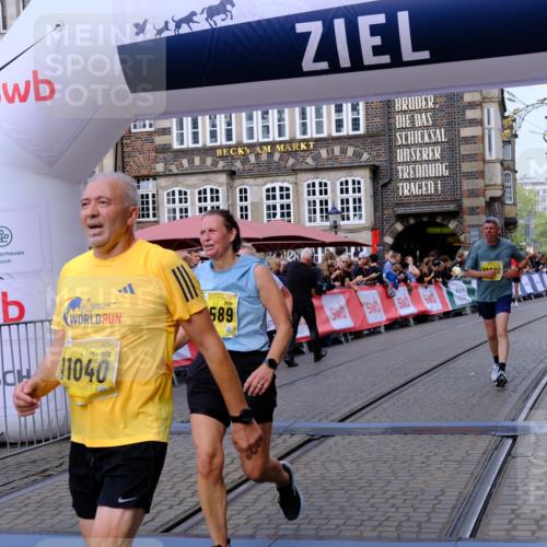 13.09.2026 - 21. swb-Marathon Bremen Tim E. http://msf.ph/oto/10314228 13.09.2026 10:55:02 Ziel 10589, 10608, 10704, 11040, 11174, 11389, 11569, 11874, 12038, 12519, 12800, 13526, 13592 meine-sportfotos.de