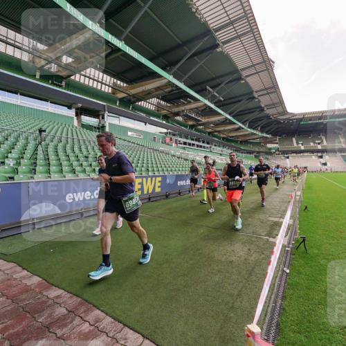 13.09.2026 - 21. swb-Marathon Bremen Michael Burmester http://msf.ph/oto/10314245 13.09.2026 13:09:38 Laufen im Stadion 164, 383, 391, 448, 532, 549, 563, 625, 813, 869, 884, 898, 1025, 1072, 1124, 1150, 1180, 1289, 1398, 1559, 1855, 1867, 1880, 1899, 2041, 2202, 2208, 2229, 2232, 2243, 2268, 2339, 2380, 2413, 2429, 2441, 2467, 2471, 2525, 2530, 2553, 2573, 2594, 2635, 2682, 2692, 2714, 2717, 2727, 2785, 2823, 2841, 2897, 2920, 2930, 2931, 2941, 3032, 3063, 3086, 3089, 3122, 3291, 3316, 3327, 3333, 3398, 3437, 3707, 3769, 3857, 109 meine-sportfotos.de
