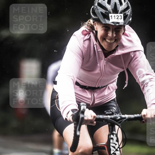 13.09.2026 - Stadtparktriathlon H.Heesch http://msf.ph/oto/10314252 13.09.2026 12:56:41 Radfahren 1105, 1123, 1176, 1231, 1241, 1253, 1271, 1389, 1427 meine-sportfotos.de