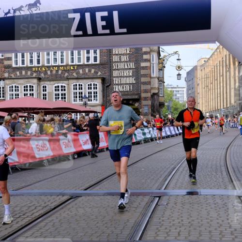 13.09.2026 - 21. swb-Marathon Bremen Tim E. http://msf.ph/oto/10314278 13.09.2026 10:55:04 Ziel 10589, 10608, 10704, 10901, 11040, 11174, 11569, 11874, 11889, 12313, 12519, 12800, 13526, 13592 meine-sportfotos.de