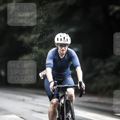 13.09.2026 - Stadtparktriathlon H.Heesch http://msf.ph/oto/10314302 13.09.2026 11:49:27 Radfahren 732, 770, 810, 879 meine-sportfotos.de