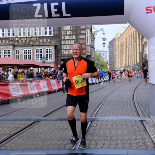 13.09.2026 - 21. swb-Marathon Bremen Tim E. http://msf.ph/oto/10314352 13.09.2026 10:55:06 Ziel 10589, 10608, 10646, 10704, 10901, 11040, 11174, 11569, 11874, 11889, 12313, 12519, 12800, 13526, 13592 meine-sportfotos.de