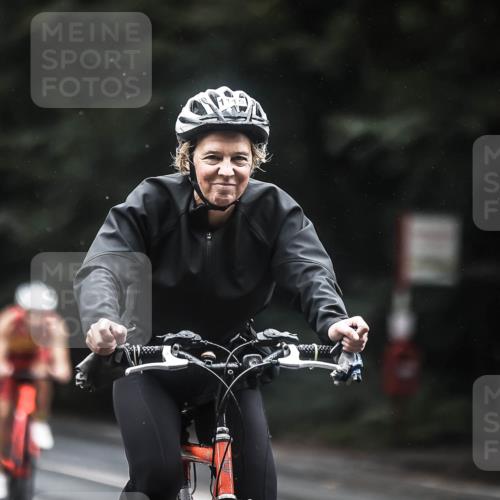 13.09.2026 - Stadtparktriathlon H.Heesch http://msf.ph/oto/10314395 13.09.2026 12:56:53 Radfahren 1083, 1109, 1115, 1163, 1205, 1231, 1272, 1386 meine-sportfotos.de