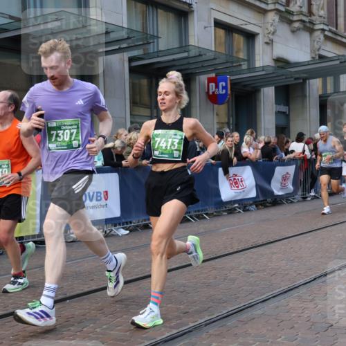 13.09.2026 - 21. swb-Marathon Bremen Strokosch-Dieckow http://msf.ph/oto/10314412 13.09.2026 13:15:43 Ziel 145, 481, 663, 982, 1955, 2623, 3134, 3149, 3422, 3689, 4128, 4823, 5430, 5474, 5913, 6106, 6481, 6744, 7307, 7413, 8398, 8487, 9122, 9278, 13008, 13149, 13158, 1033, 1445, 2733, 3119, 3346, 3422, 3536, 3689, 3836, 3991, 4212, 4573, 4646, 4653, 4663, 5533, 5588, 6162, 6515, 6526, 7203, 7291, 7346, 7992, 9029, 9391, 9475, 9777, 13249 meine-sportfotos.de