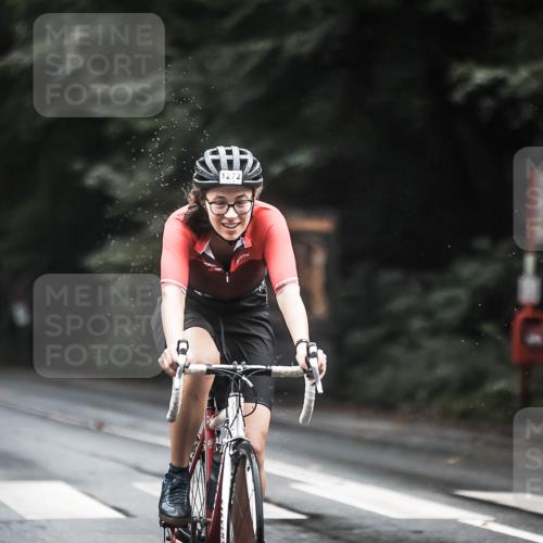 13.09.2026 - Stadtparktriathlon H.Heesch http://msf.ph/oto/10314426 13.09.2026 12:56:54 Radfahren 1083, 1109, 1115, 1146, 1163, 1205, 1272, 1386 meine-sportfotos.de