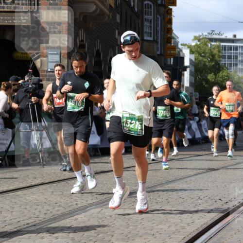 13.09.2026 - 21. swb-Marathon Bremen Strokosch-Dieckow http://msf.ph/oto/10314500 13.09.2026 13:30:54 Ziel 625, 800, 834, 1067, 1926, 2369, 2452, 2723, 3163, 3164, 3425, 4058, 4206, 4332, 4342, 4415, 4425, 4748, 4757, 5506, 5551, 6134, 6343, 6347, 6523, 6988, 7253, 7567, 7645, 7821, 8116, 8117, 8169, 8314, 8762, 8878, 8966, 9011, 9108, 9692, 9695, 9699, 9825, 13090, 1189, 1479, 2513, 2802, 2902, 3360, 3800, 4647, 5846, 6307, 6419, 6732, 7198, 7359, 7637, 7760, 7798, 7882, 8382, 8543, 8616, 9274, 9937, 9958, 9962, 9969, 9976, 9977, 13152 meine-sportfotos.de