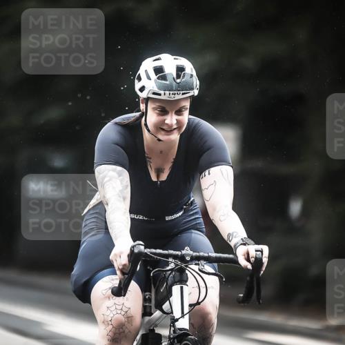 13.09.2026 - Stadtparktriathlon H.Heesch http://msf.ph/oto/10314512 13.09.2026 12:57:01 Radfahren 1109, 1146, 1196 meine-sportfotos.de