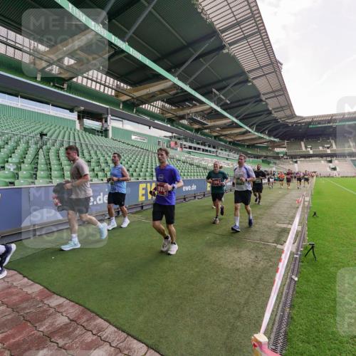 13.09.2026 - 21. swb-Marathon Bremen Michael Burmester http://msf.ph/oto/10314529 13.09.2026 13:10:08 Laufen im Stadion 164, 373, 383, 391, 448, 532, 549, 563, 581, 625, 813, 869, 898, 1025, 1072, 1150, 1180, 1398, 1738, 1855, 1867, 1880, 1894, 1967, 2202, 2208, 2232, 2243, 2268, 2284, 2333, 2339, 2342, 2413, 2429, 2432, 2441, 2471, 2525, 2530, 2553, 2573, 2594, 2654, 2682, 2692, 2714, 2717, 2784, 2785, 2819, 2823, 2920, 2931, 2932, 2941, 3026, 3032, 3063, 3086, 3089, 3122, 3174, 3207, 3208, 3291, 3316, 3327, 3333, 3370, 3398, 3410, 3437, 3470, 3707, 3769, 3857, 109 meine-sportfotos.de