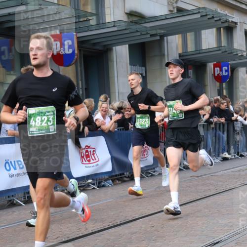 13.09.2026 - 21. swb-Marathon Bremen Strokosch-Dieckow http://msf.ph/oto/10314547 13.09.2026 13:15:45 Ziel 145, 481, 663, 740, 982, 1605, 1955, 2623, 3134, 3149, 4128, 4823, 5430, 5474, 5913, 6106, 6481, 6721, 6744, 7307, 7413, 8398, 8487, 9122, 9278, 13008, 13149, 13158, 1033, 1445, 2733, 3119, 3346, 3422, 3536, 3689, 3836, 3991, 4212, 4573, 4653, 4663, 5533, 5588, 6162, 6515, 6526, 7203, 7291, 7346, 7992, 9029, 9391, 9475, 9777, 13249 meine-sportfotos.de