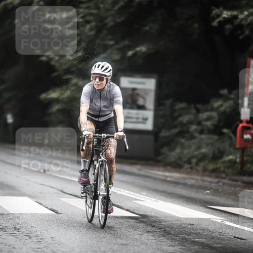 13.09.2026 - Stadtparktriathlon H.Heesch http://msf.ph/oto/10314577 13.09.2026 12:57:08 Radfahren 1198, 1265, 1346 meine-sportfotos.de