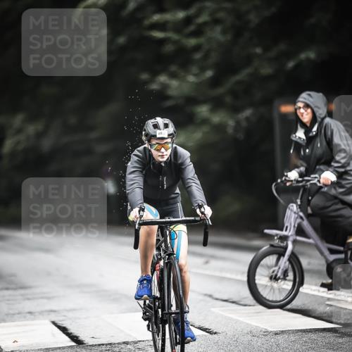 13.09.2026 - Stadtparktriathlon H.Heesch http://msf.ph/oto/10314579 13.09.2026 11:49:48 Radfahren 712, 802, 934 meine-sportfotos.de