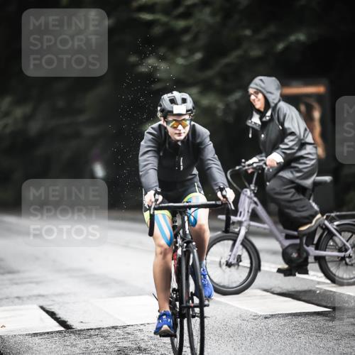 13.09.2026 - Stadtparktriathlon H.Heesch http://msf.ph/oto/10314585 13.09.2026 11:49:48 Radfahren 712, 802, 934 meine-sportfotos.de