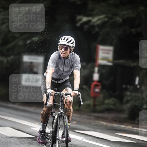 13.09.2026 - Stadtparktriathlon H.Heesch http://msf.ph/oto/10314594 13.09.2026 12:57:08 Radfahren 1198, 1265, 1346 meine-sportfotos.de