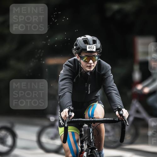 13.09.2026 - Stadtparktriathlon H.Heesch http://msf.ph/oto/10314620 13.09.2026 11:49:49 Radfahren 712, 802, 934 meine-sportfotos.de
