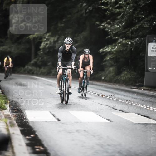 13.09.2026 - Stadtparktriathlon H.Heesch http://msf.ph/oto/10314623 13.09.2026 12:57:10 Radfahren 1198, 1265, 1333, 1346 meine-sportfotos.de