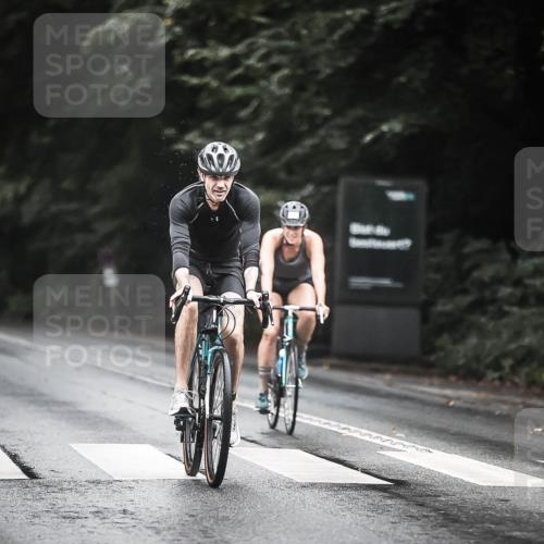 13.09.2026 - Stadtparktriathlon H.Heesch http://msf.ph/oto/10314637 13.09.2026 12:57:11 Radfahren 1198, 1265, 1333, 1346 meine-sportfotos.de